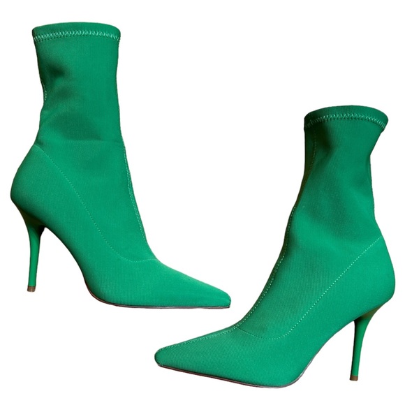 Vivianly Green Sock Boot Pointy Toe Size:7 NWOB - Picture 1 of 6